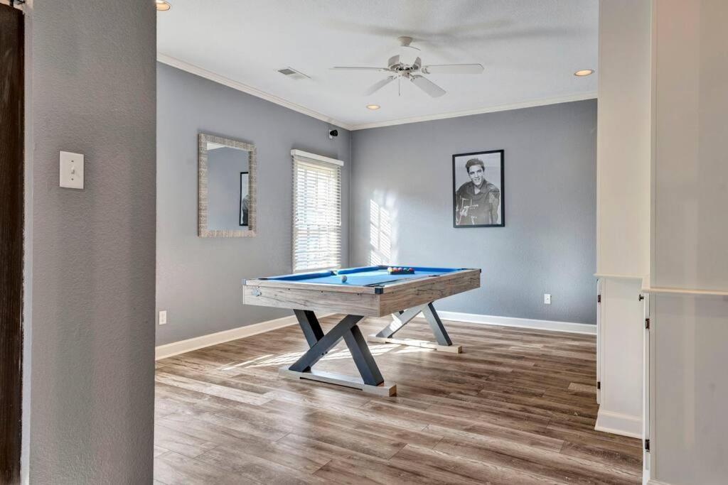 ממפיס Luxury Home With Outdoor Patio And Game Room מראה חיצוני תמונה